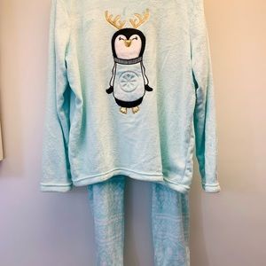 Ladies Penguin 2-Piece PJ Set